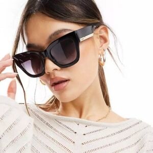 Quay By The Way Sunglasses